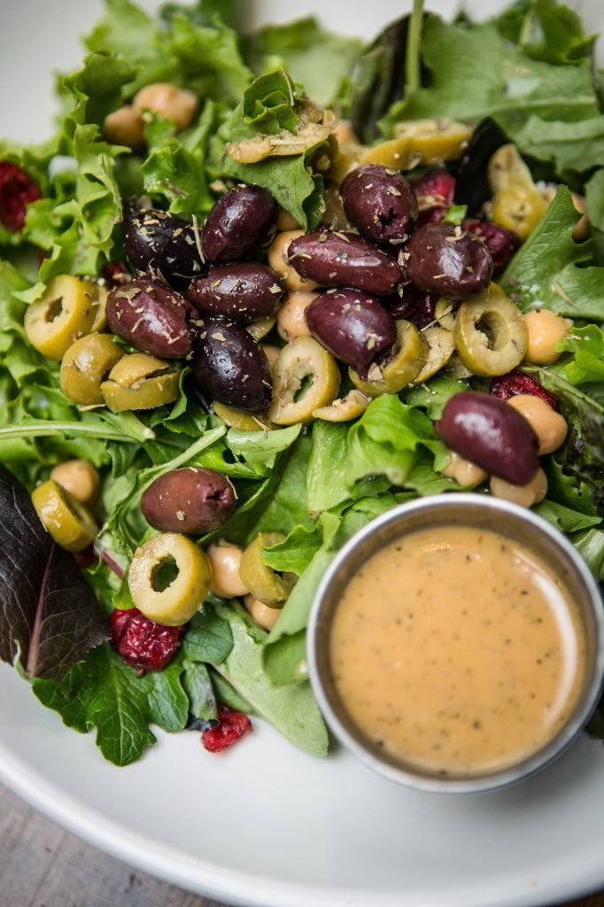 Craft Pizza | meal takeaway | 1252 N Damen Ave, Chicago, IL 60622, USA | 7734427238 OR +1 773-442-7238