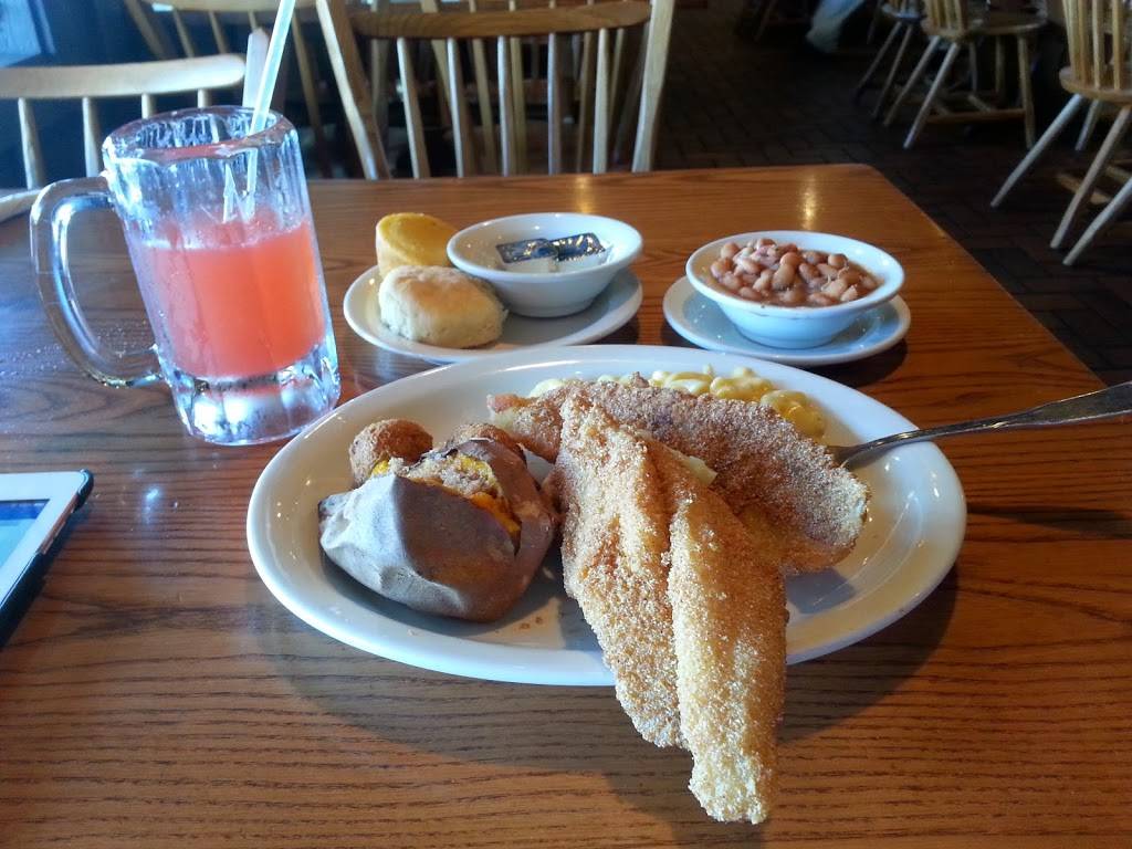 Cracker Barrel Old Country Store | restaurant | 1855 W Diehl Rd, Naperville, IL 60563, USA | 6307786699 OR +1 630-778-6699