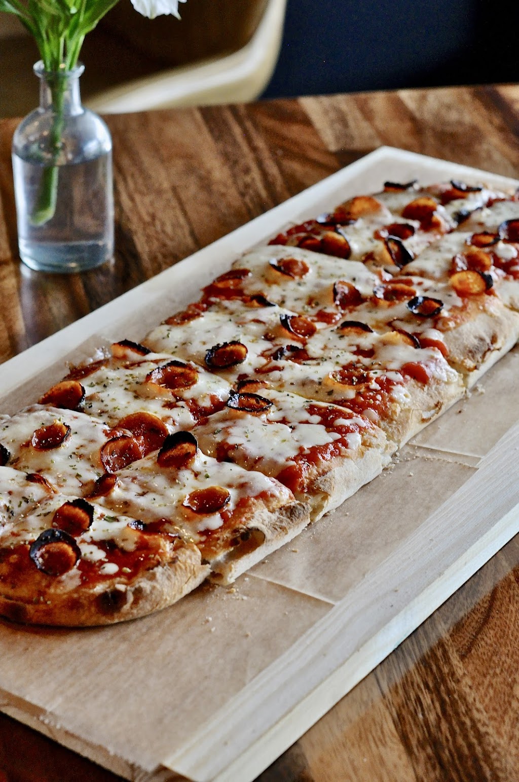 Rochester Hills Social (RH Social) | restaurant | 6870 N Rochester Rd, Rochester, MI 48306, USA | 2487594858 OR +1 248-759-4858