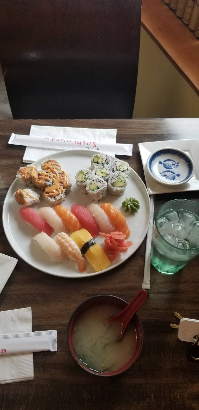 Sushi Island | restaurant | 520 Bergen Blvd, Palisades Park, NJ 07650, USA | 2013469006 OR +1 201-346-9006