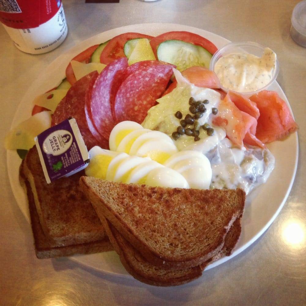 Finnish Bistro Coffee & Cafe | meal takeaway | 2264 Como Ave, St Paul, MN 55108, USA | 6516459181 OR +1 651-645-9181