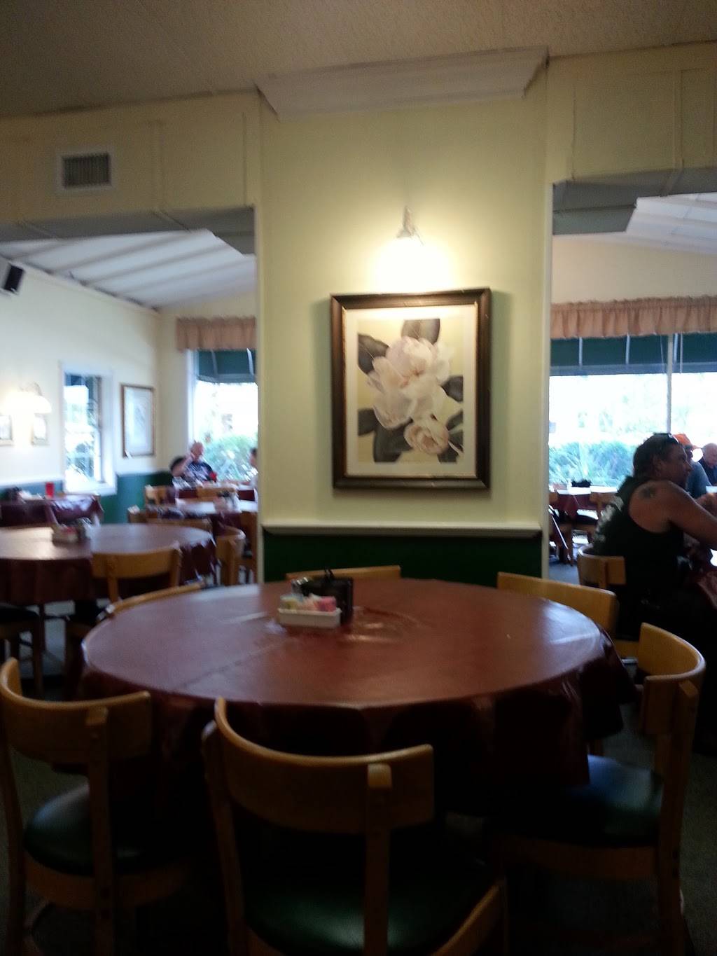 Pengrees Restaurant | restaurant | 556 Kingsley Ave, Orange Park, FL 32073, USA | 9042780089 OR +1 904-278-0089