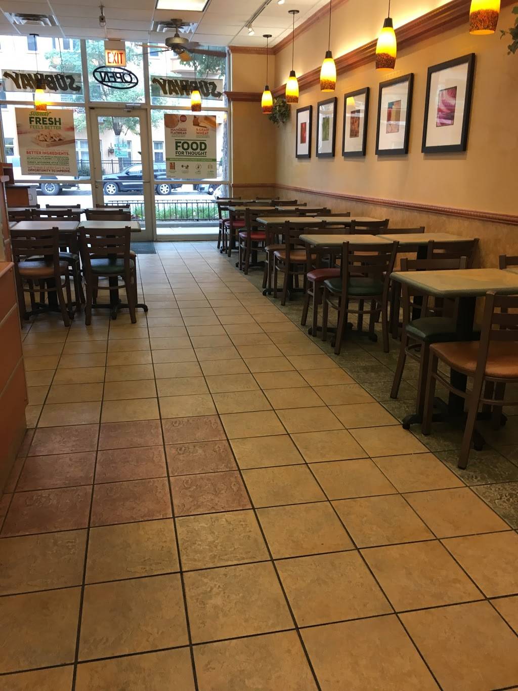 Subway Restaurants | restaurant | 1916 S State St, Chicago, IL 60616, USA | 3128081914 OR +1 312-808-1914