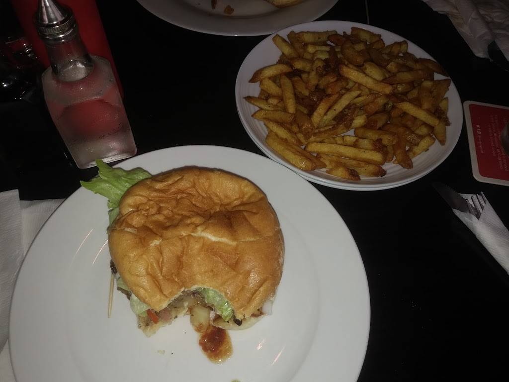 Hes Not Here | restaurant | 365 Niagara Pkwy, Fort Erie, ON L2A 3H1, Canada | 2893208222 OR +1 289-320-8222