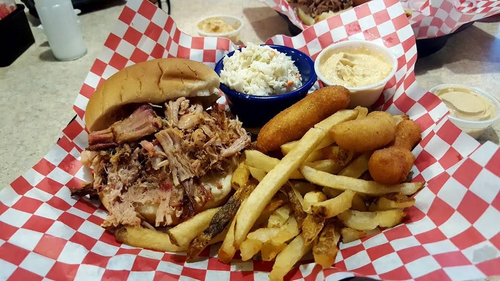 Bar-B-Que House | restaurant | 6007, 1205 US-17 BUS, Surfside Beach, SC 29575, USA | 8434771801 OR +1 843-477-1801