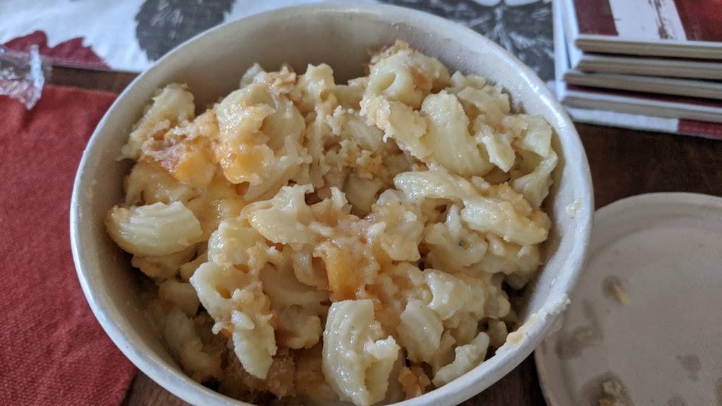 B.T.s Fried Chicken and BBQ | restaurant | 318 Park Ave, Worcester, MA 01609, USA | 7745306152 OR +1 774-530-6152