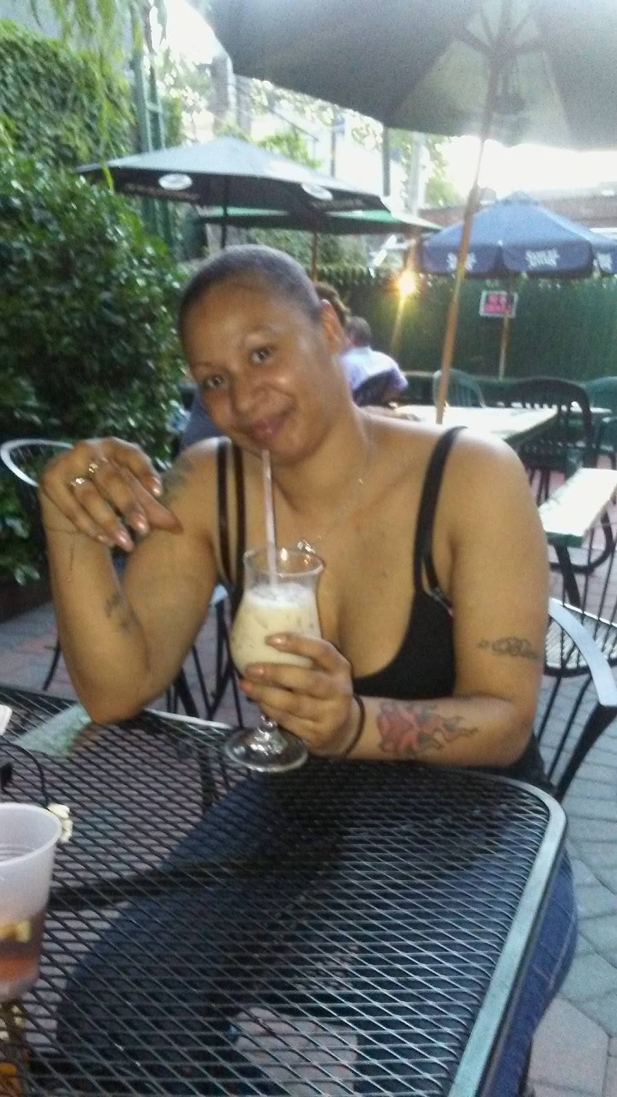 Glenlo Tavern | restaurant | 6418 Fresh Pond Rd, Ridgewood, NY 11385, USA | 7184180661 OR +1 718-418-0661