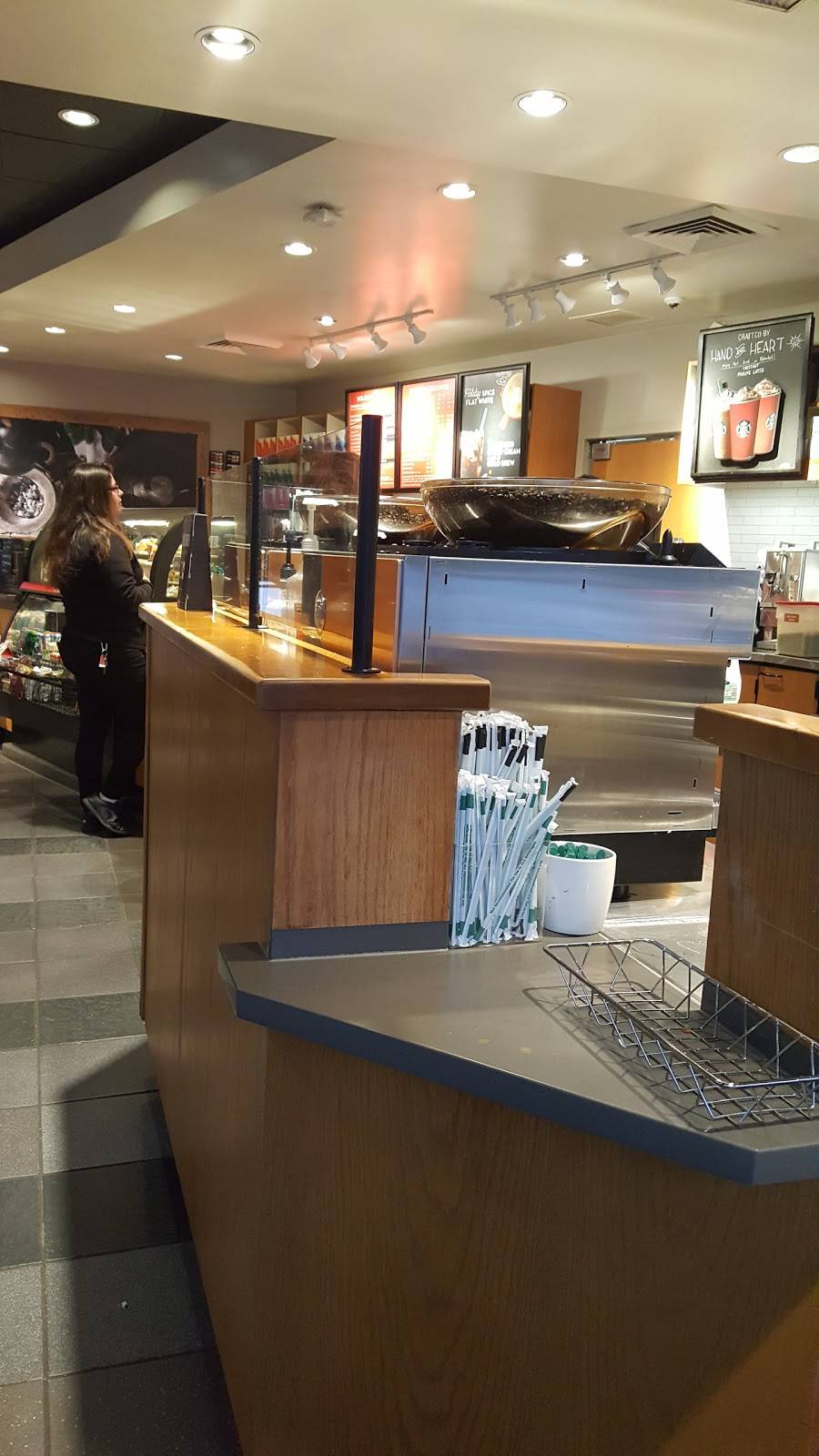 Starbucks | cafe | 5827 Kanan Rd, Agoura Hills, CA 91301, USA | 8187350268 OR +1 818-735-0268