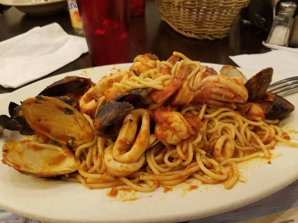 Ginos of Kissena | meal delivery | 6501 Kissena Blvd #1, Flushing, NY 11367, USA | 7189394474 OR +1 718-939-4474