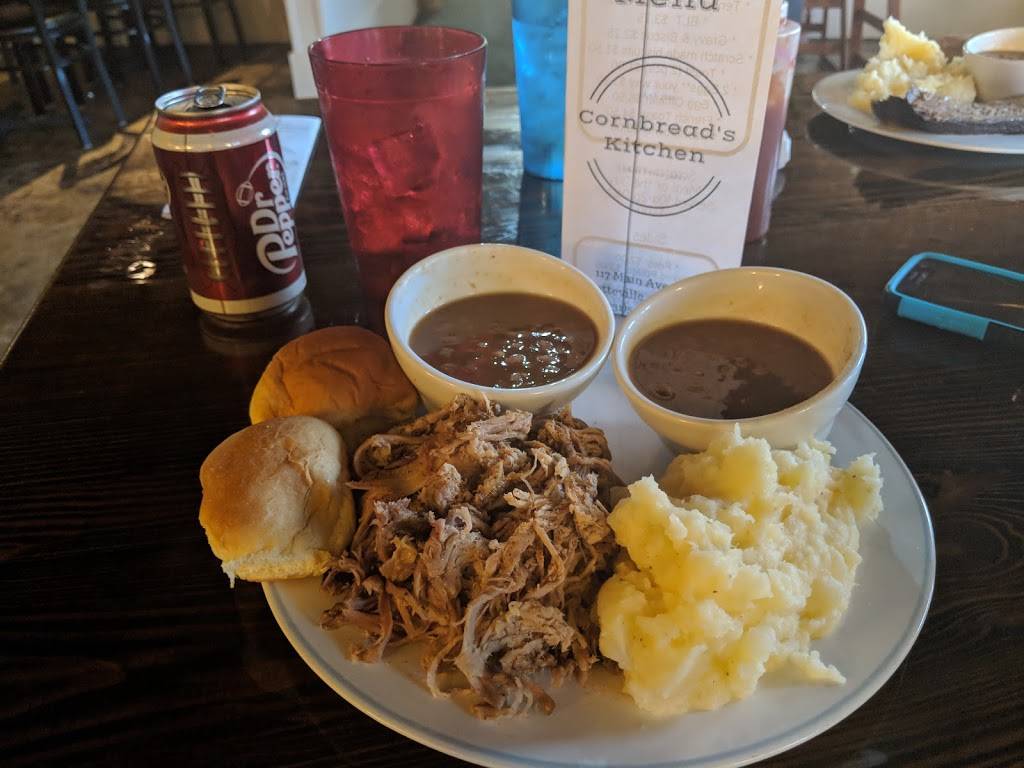 Cornbreads Kitchen | restaurant | 117 Main Ave N, Fayetteville, TN 37334, USA | 9315575117 OR +1 931-557-5117