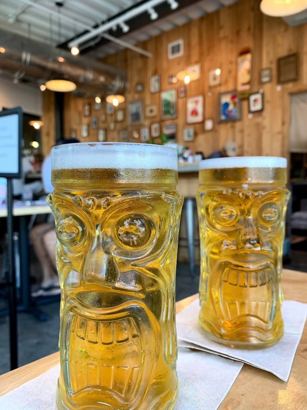 Pioneer Saloon at SALT | restaurant | 675 Auahi St, Honolulu, HI 96813, USA | 8086005612 OR +1 808-600-5612