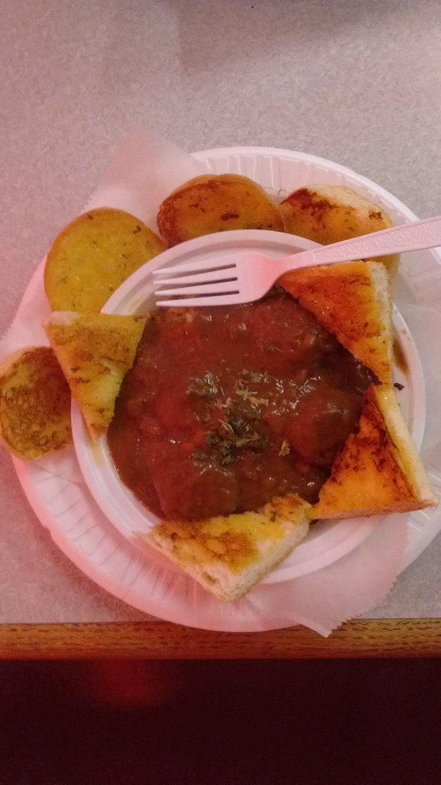 Mandinos | restaurant | 406 N Lake Ave, Twin Lakes, WI 53181, USA | 2628773647 OR +1 262-877-3647