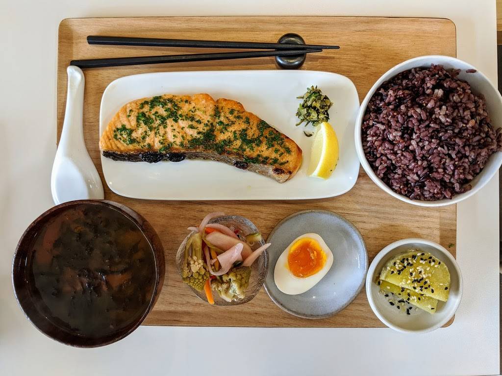 Yangs Kitchen | restaurant | 112 W Main St, Alhambra, CA 91801, USA | 6262811035 OR +1 626-281-1035