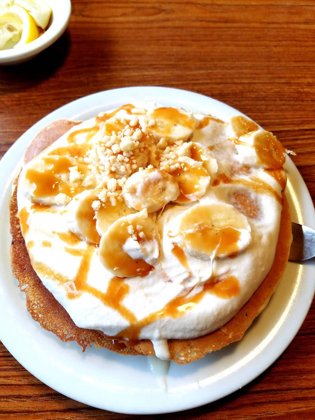 Dennys | restaurant | 1135 S Main St, Manteca, CA 95336, USA | 2098232555 OR +1 209-823-2555