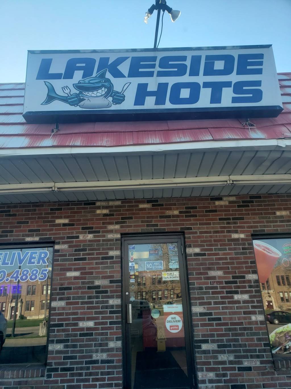 Lakeside Hots | restaurant | 3345 Lake Ave, Rochester, NY 14612, USA | 5852704885 OR +1 585-270-4885