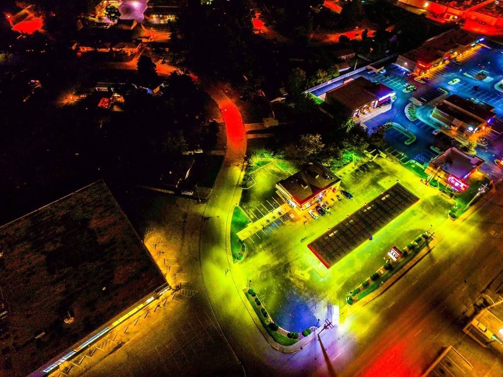 Thorntons | bakery | 2250 State St, New Albany, IN 47150, USA | 8129492035 OR +1 812-949-2035