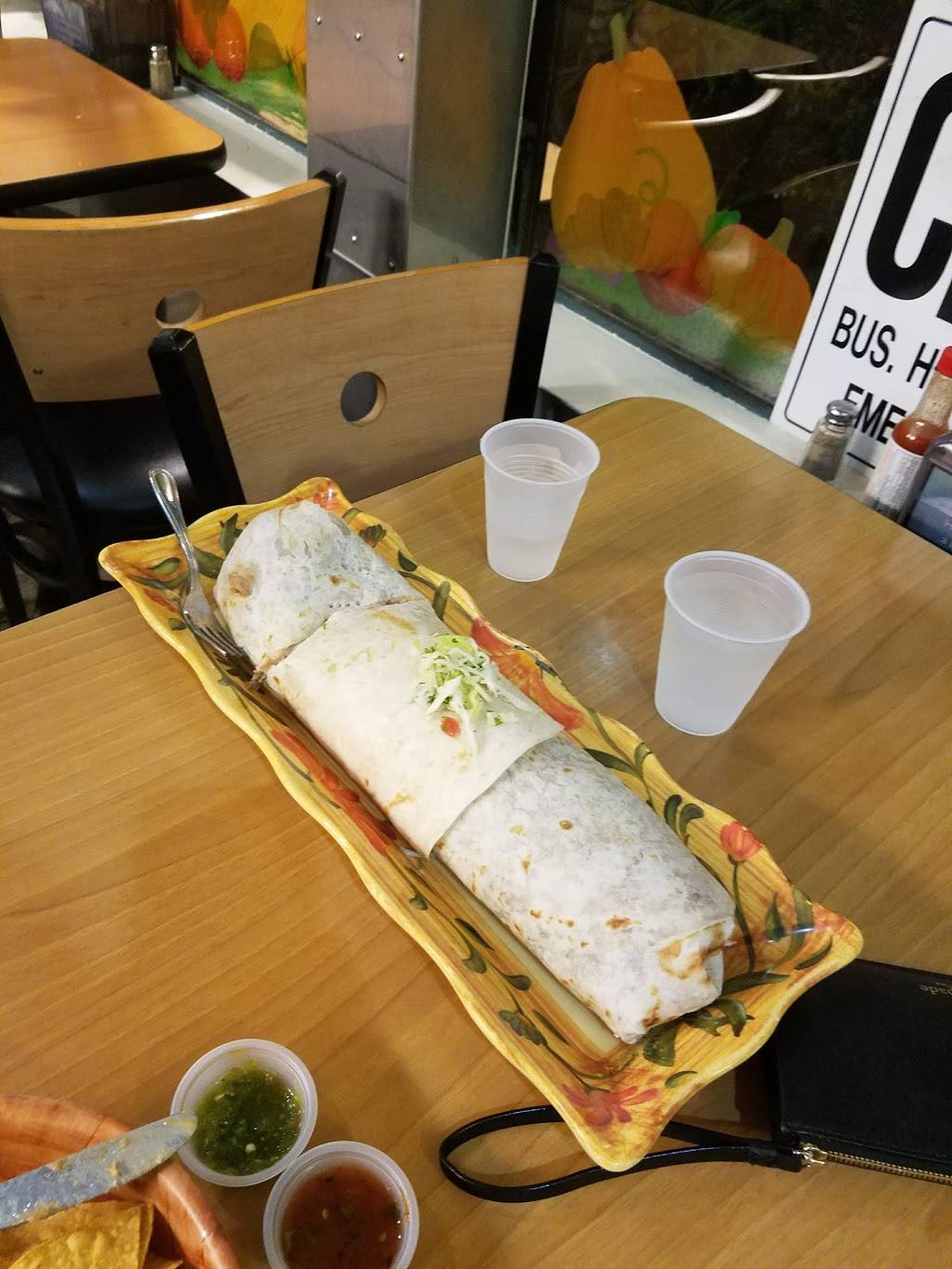 Salsas Taco Bar | meal takeaway | 1710 Brommer St, Santa Cruz, CA 95062, USA | 8314651105 OR +1 831-465-1105