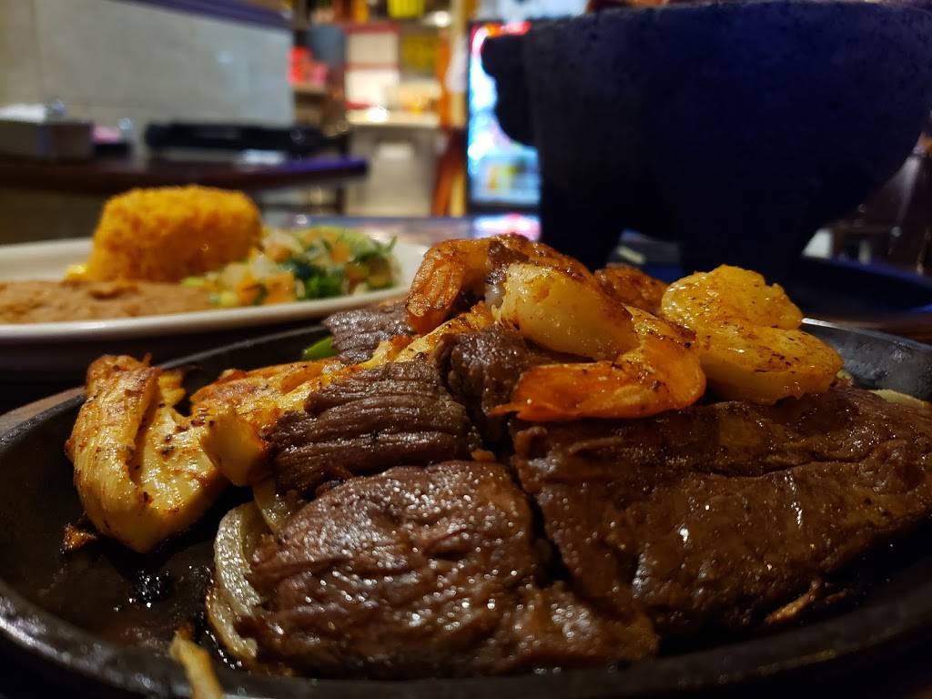 Jimador Restaurant & Bar | restaurant | 1106 Vance Jackson Rd, San Antonio, TX 78201, USA | 2107323315 OR +1 210-732-3315