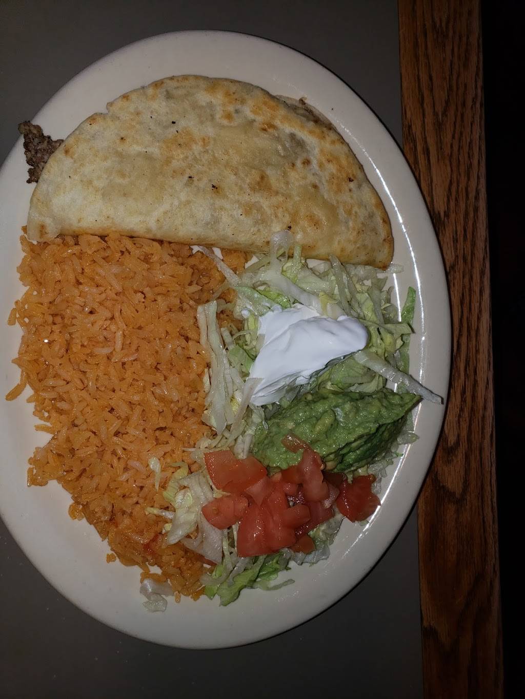 El Chile Poblano Mexican Restaurant | restaurant | 1649 S Memorial Dr, New Castle, IN 47362, USA | 7655294441 OR +1 765-529-4441