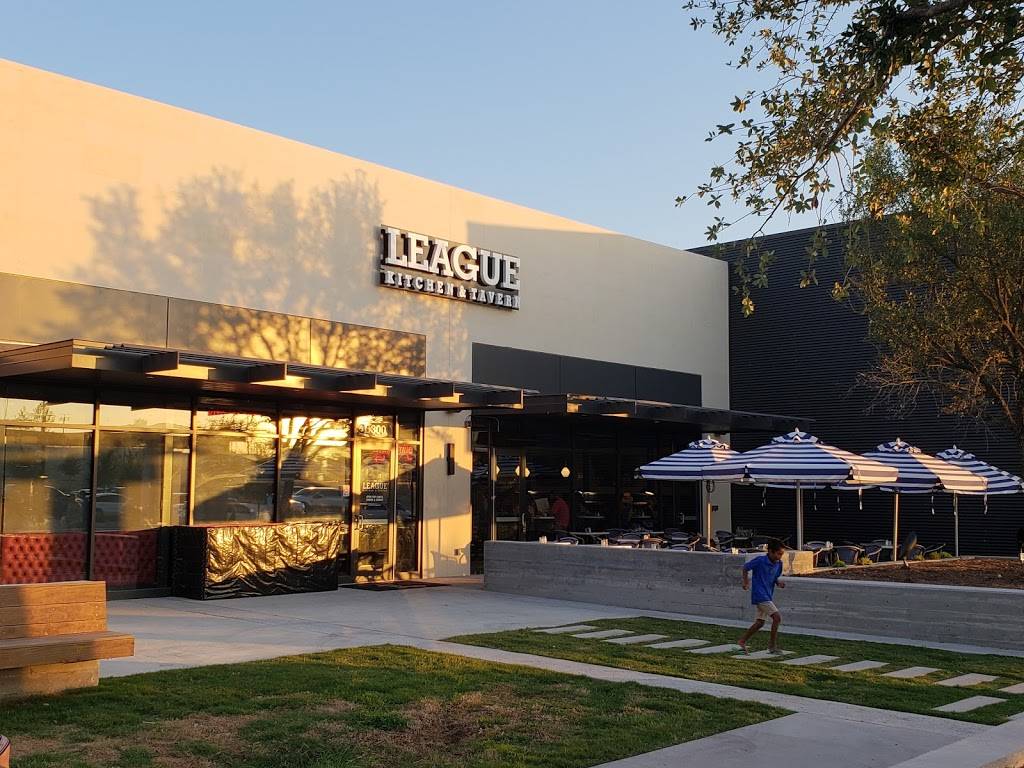 The League Kitchen & Tavern | restaurant | 166 Hargraves Dr b300, Austin, TX 78737, USA | 5125957477 OR +1 512-595-7477