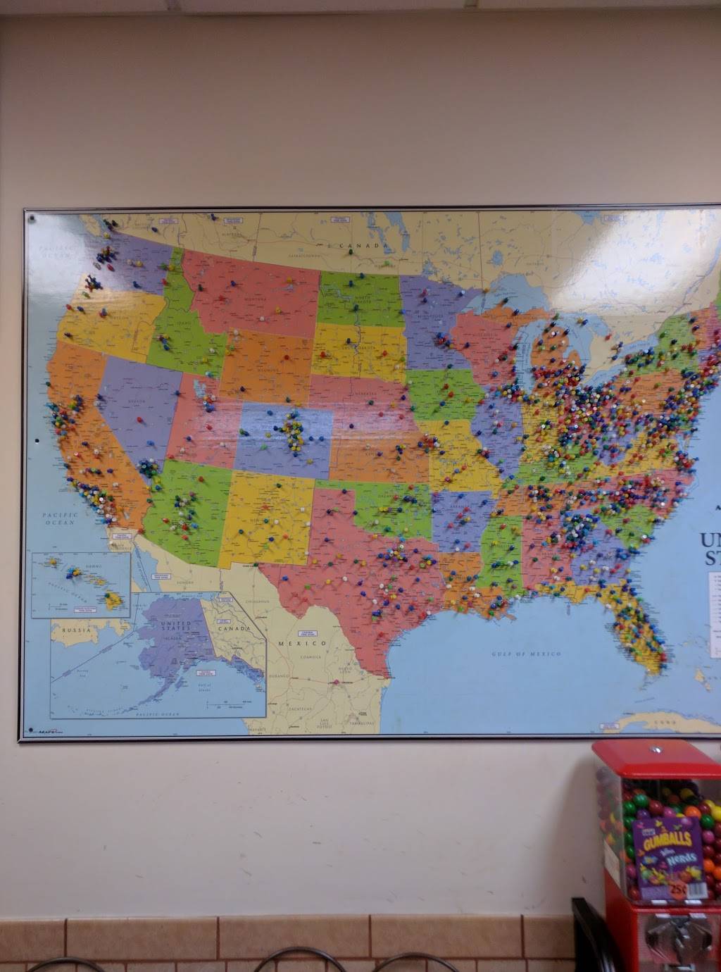 Yalas Pizzeria | restaurant | 3352 Oberlin Ave, Lorain, OH 44053, USA | 4402825169 OR +1 440-282-5169