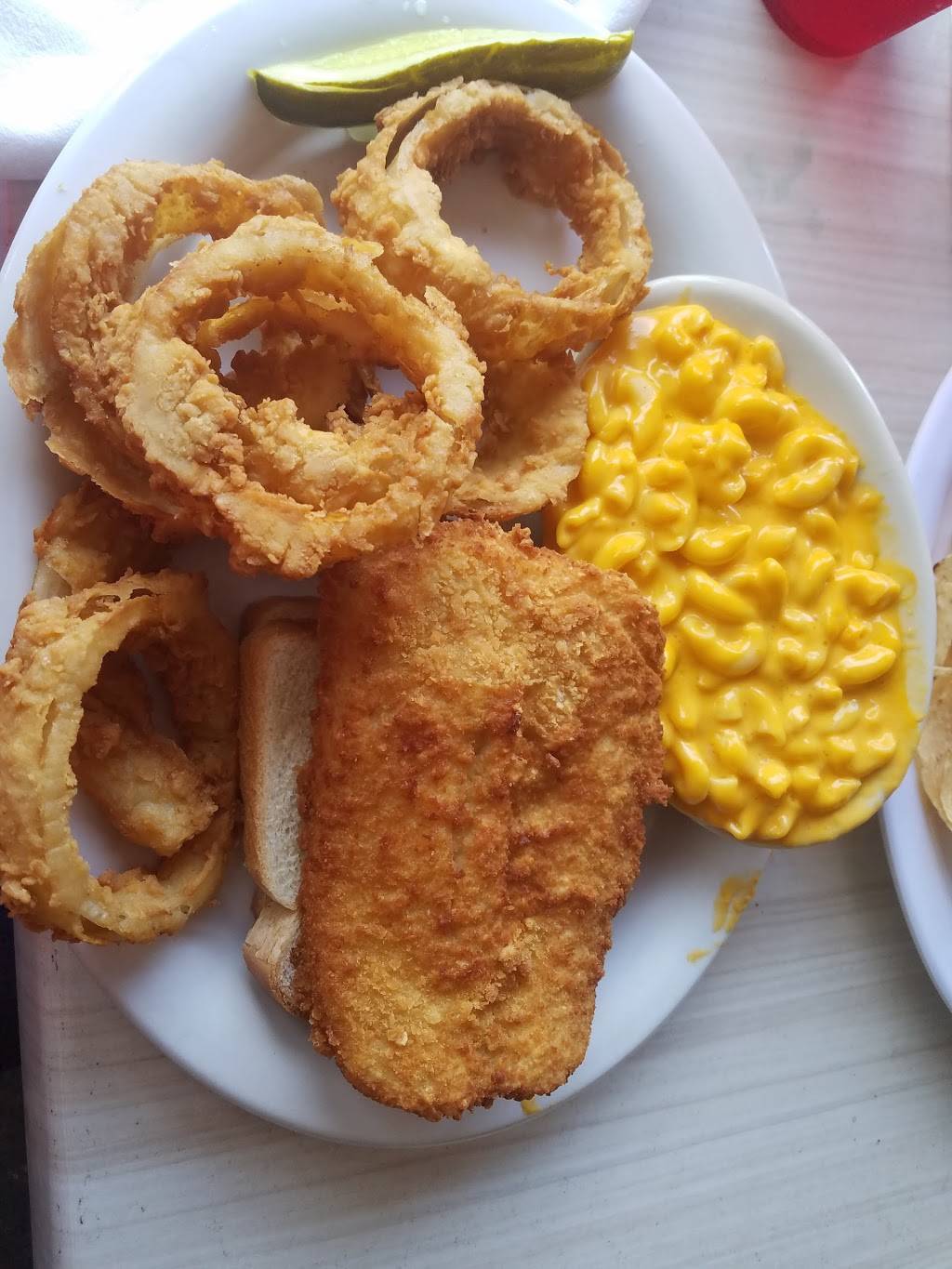 Cunninghams Creekside | restaurant | 6301 River Rd, Prospect, KY 40059, USA | 5022283625 OR +1 502-228-3625