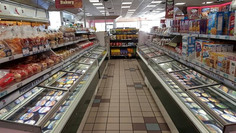 Braums Ice Cream & Burger Restaurant | restaurant | One W Main St, Yukon, OK 73099, USA | 4053543615 OR +1 405-354-3615