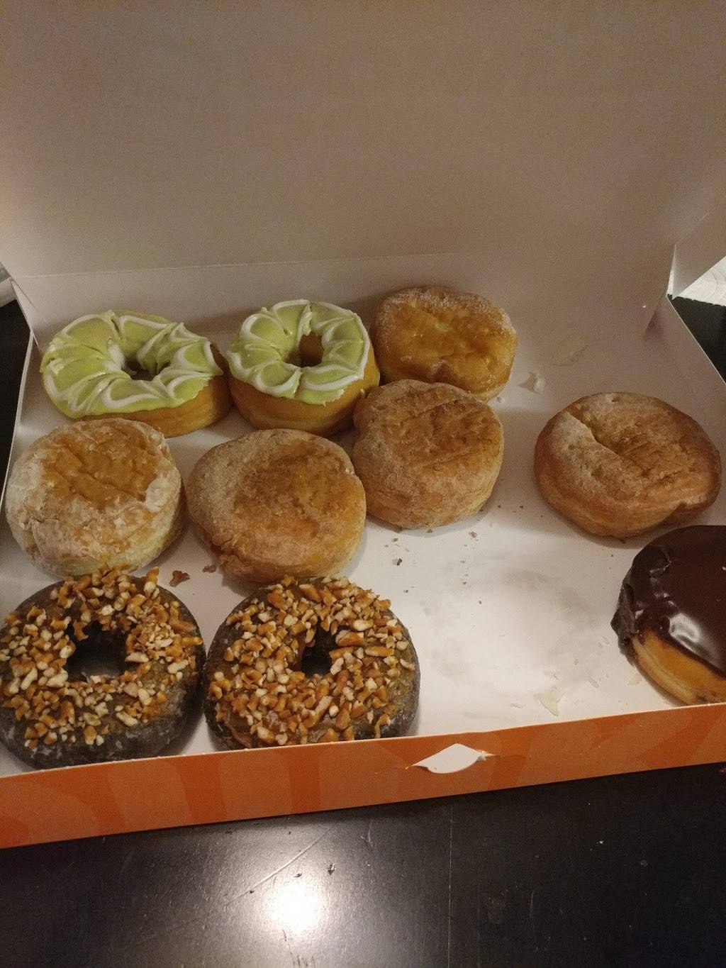 Dunkin | bakery | 5101 Bingle Rd Suite 100, Houston, TX 77092, USA | 2814143785 OR +1 281-414-3785