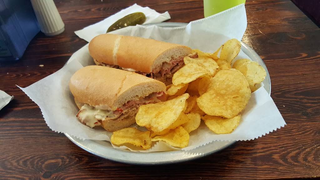 Noras | meal takeaway | 1136 Tamm Ave, St. Louis, MO 63139, USA | 3146452706 OR +1 314-645-2706