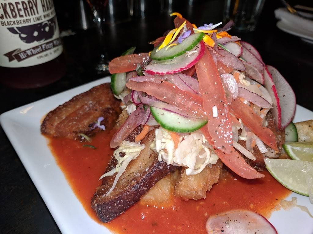 Gilberth’s | restaurant | 2427 3rd St, San Francisco, CA 94107, USA | 4158298572 OR +1 415-829-8572