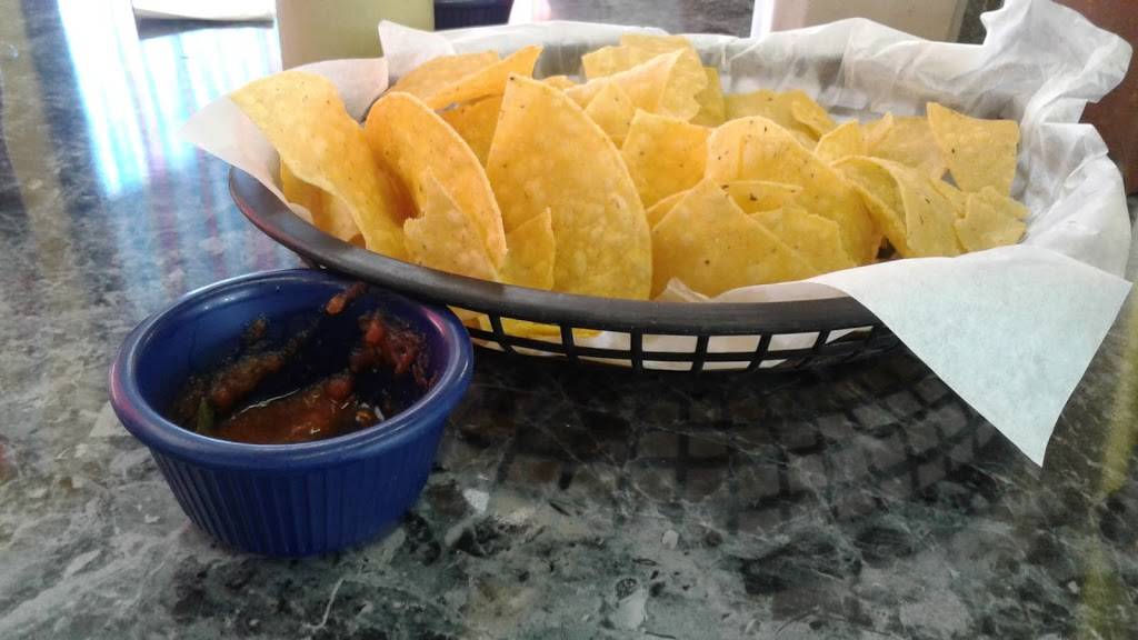 Los Verdes Restaurante Mexicano | restaurant | 403 S Avenue G, Clifton, TX 76634, USA | 2546752373 OR +1 254-675-2373