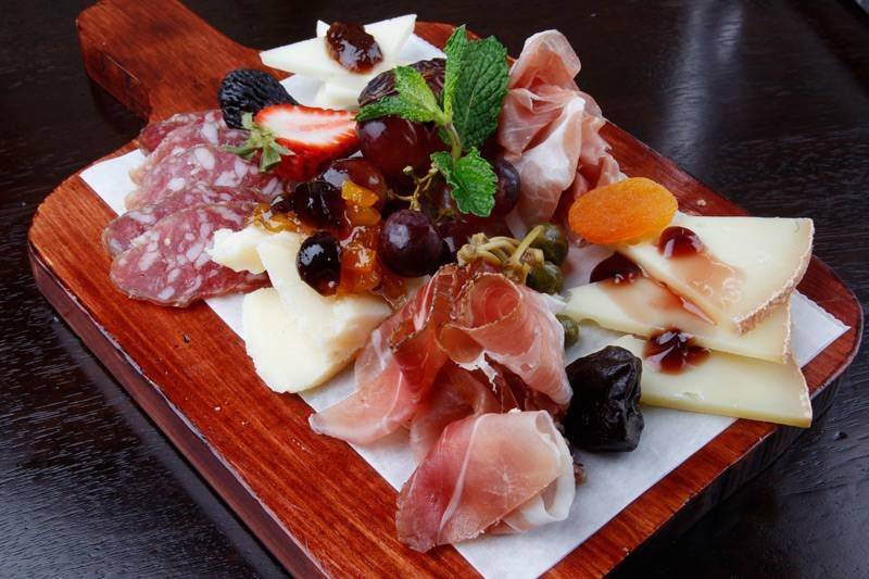 DueLire Vino & Cucina | restaurant | 4520 N Lincoln Ave, Chicago, IL 60625, USA | 7732757878 OR +1 773-275-7878