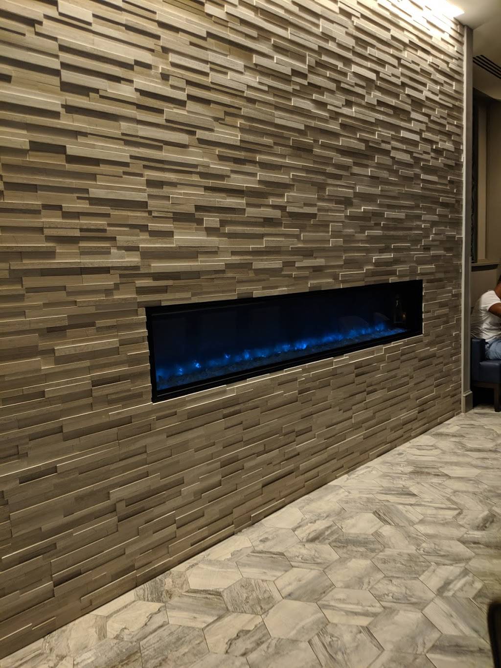 Root 29 Craft Kitchen & Bar | restaurant | 990 Hilton Heights Rd, Charlottesville, VA 22901, USA | 4345298400 OR +1 434-529-8400