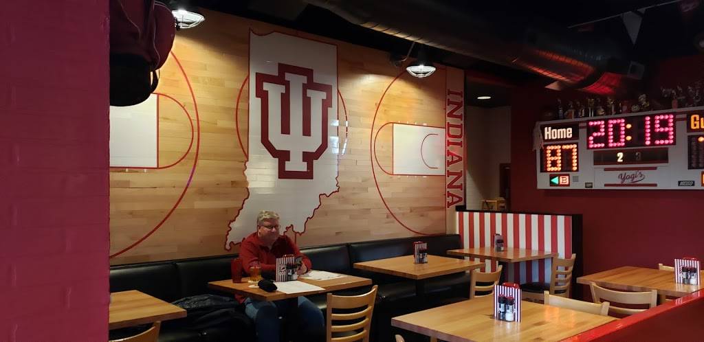 Yogis Bar & Grill | restaurant | 302 N Walnut St, Bloomington, IN 47404, USA | 8128223591 OR +1 812-822-3591