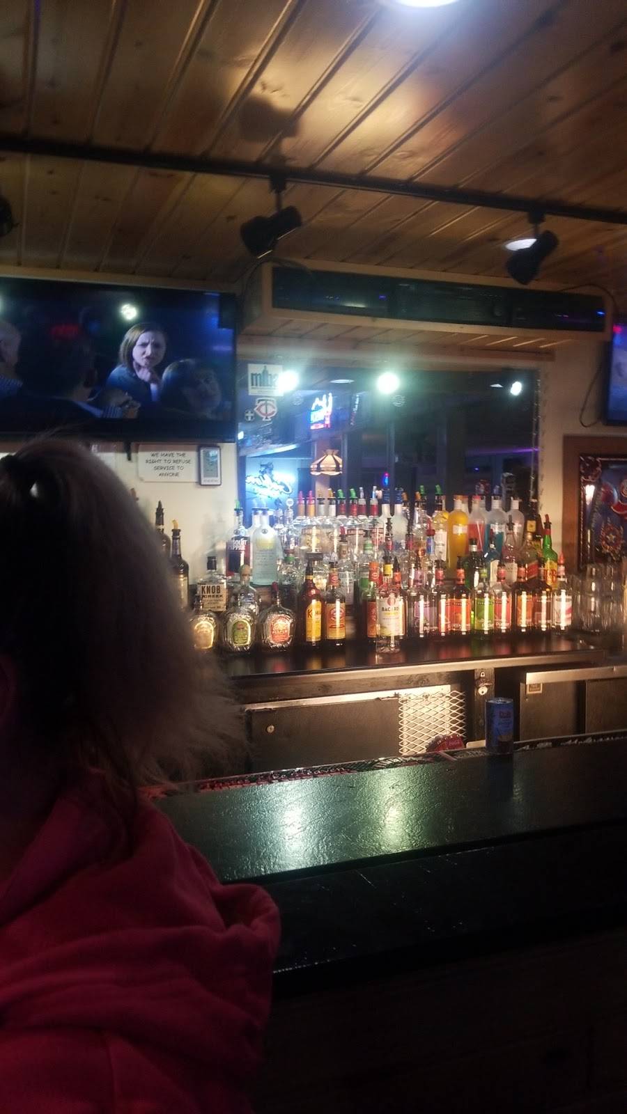 Trailside Lounge & Grill Inc | restaurant | 9994 Spruce St, Meadowlands, MN 55765, USA | 2184272773 OR +1 218-427-2773