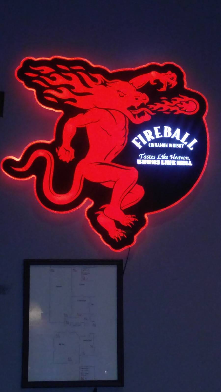 EZ Lounge | restaurant | 68 Crystal Run Rd, Middletown, NY 10941, USA | 8456926900 OR +1 845-692-6900