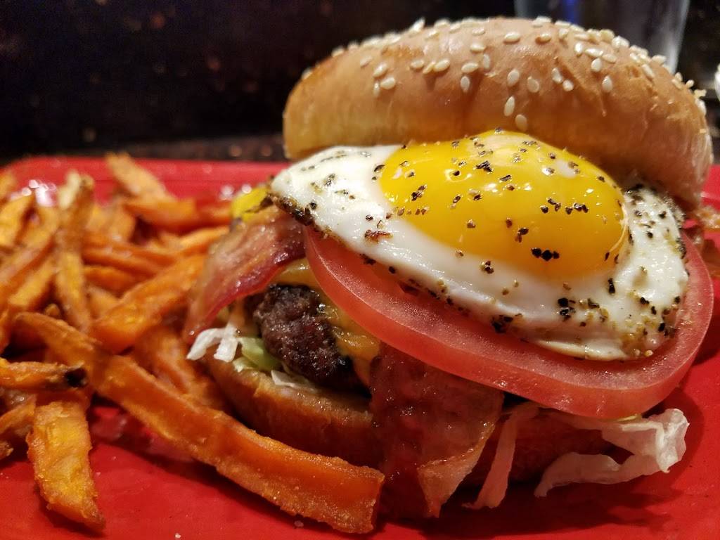 Red Robin Gourmet Burgers and Brews | restaurant | 2100 Hamilton Pl Blvd Suite 317, Chattanooga, TN 37421, USA | 4232962520 OR +1 423-296-2520