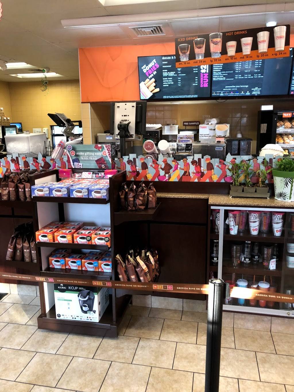 Dunkin | cafe | 295 Blake St, New Haven, CT 06515, USA | 2036916072 OR +1 203-691-6072