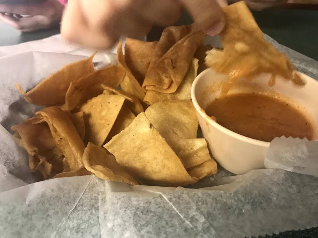 El Rey De Oros | restaurant | 2002 E Fletcher Ave, Tampa, FL 33612, USA | 8139779351 OR +1 813-977-9351