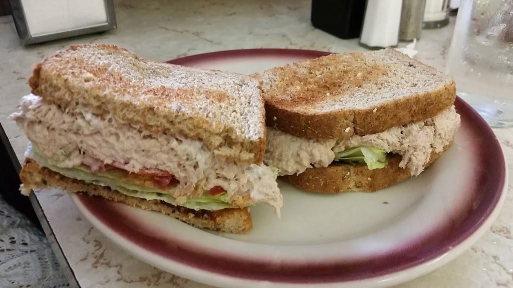 Tastee Diner | restaurant | 7731 Woodmont Ave, Bethesda, MD 20814, USA | 3016523970 OR +1 301-652-3970