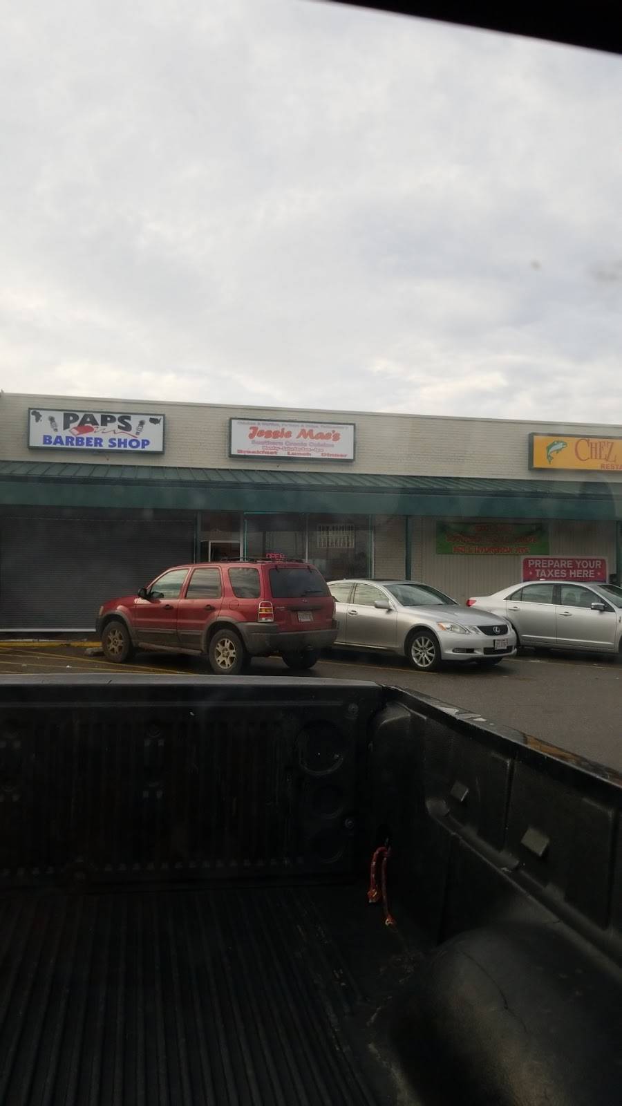 Jessie Maes Southern Creole Cuisine | restaurant | 3671 E Livingston Ave, Columbus, OH 43227, USA | 6142379818 OR +1 614-237-9818