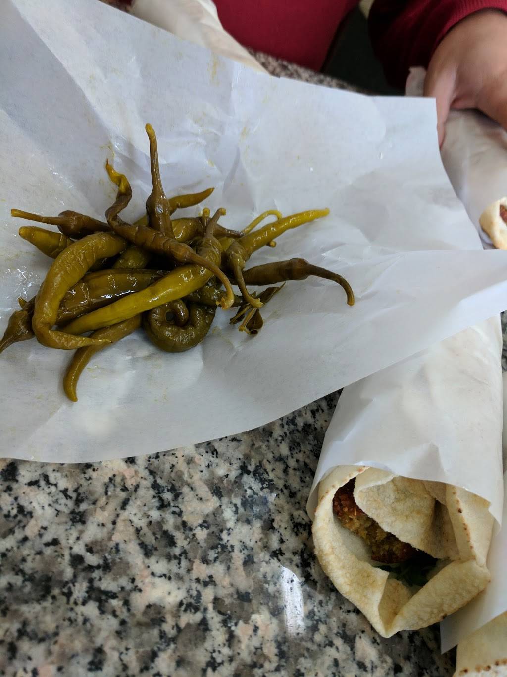 Falafel Freiha | restaurant | 3858 Boulevard Perron, Laval, QC H7V 1P8, Canada | 4506862446 OR +1 450-686-2446