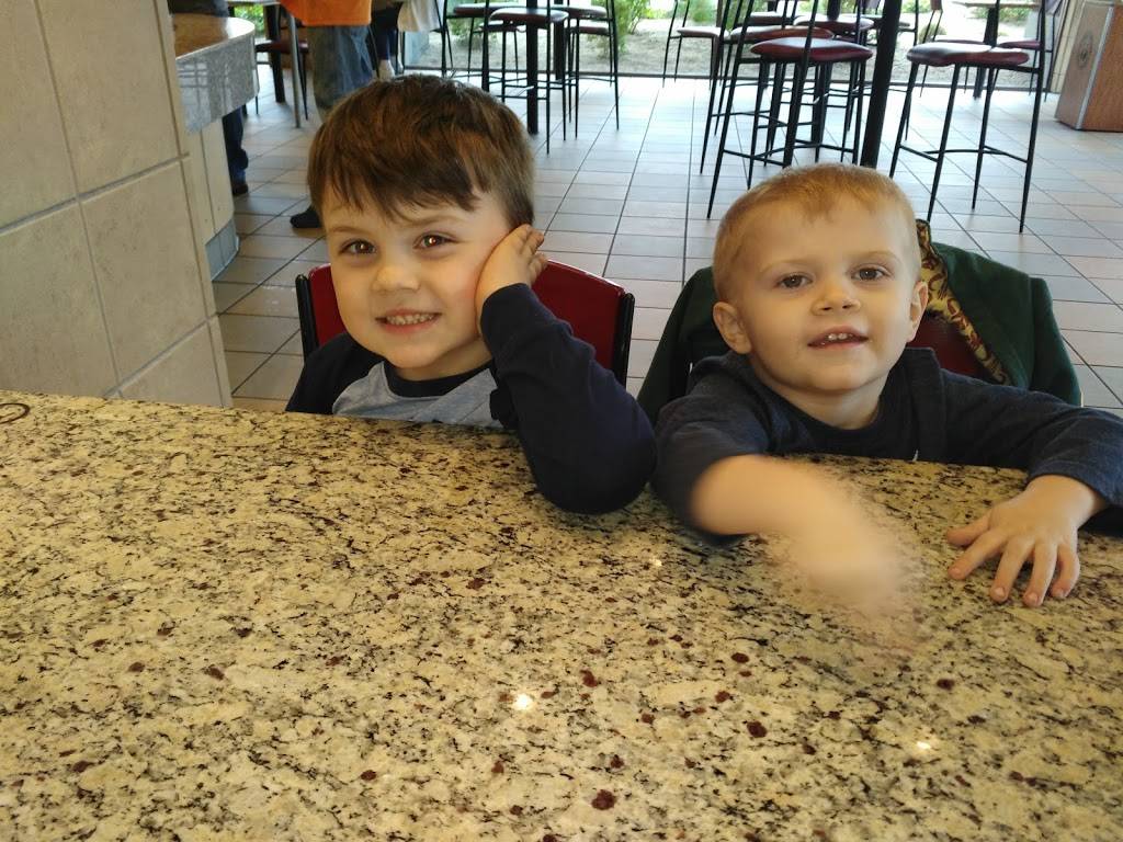 Panda Express | restaurant | 2501 W Happy Valley Rd, Phoenix, AZ 85085, USA | 6238690972 OR +1 623-869-0972