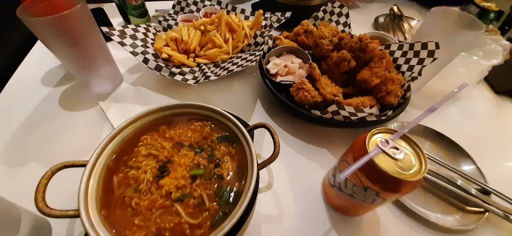 Le KBOB | restaurant | 6563 Avenue Somerled, Montréal, QC H4V 1T1, Canada | 4383867079 OR +1 438-386-7079