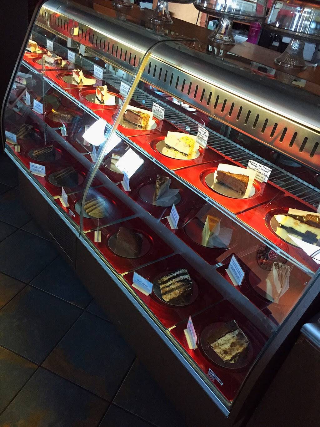 Café Choco-Latté | cafe | 1870 Av Dollard, LaSalle, QC H8N 1T8, Canada | 5143636060 OR +1 514-363-6060