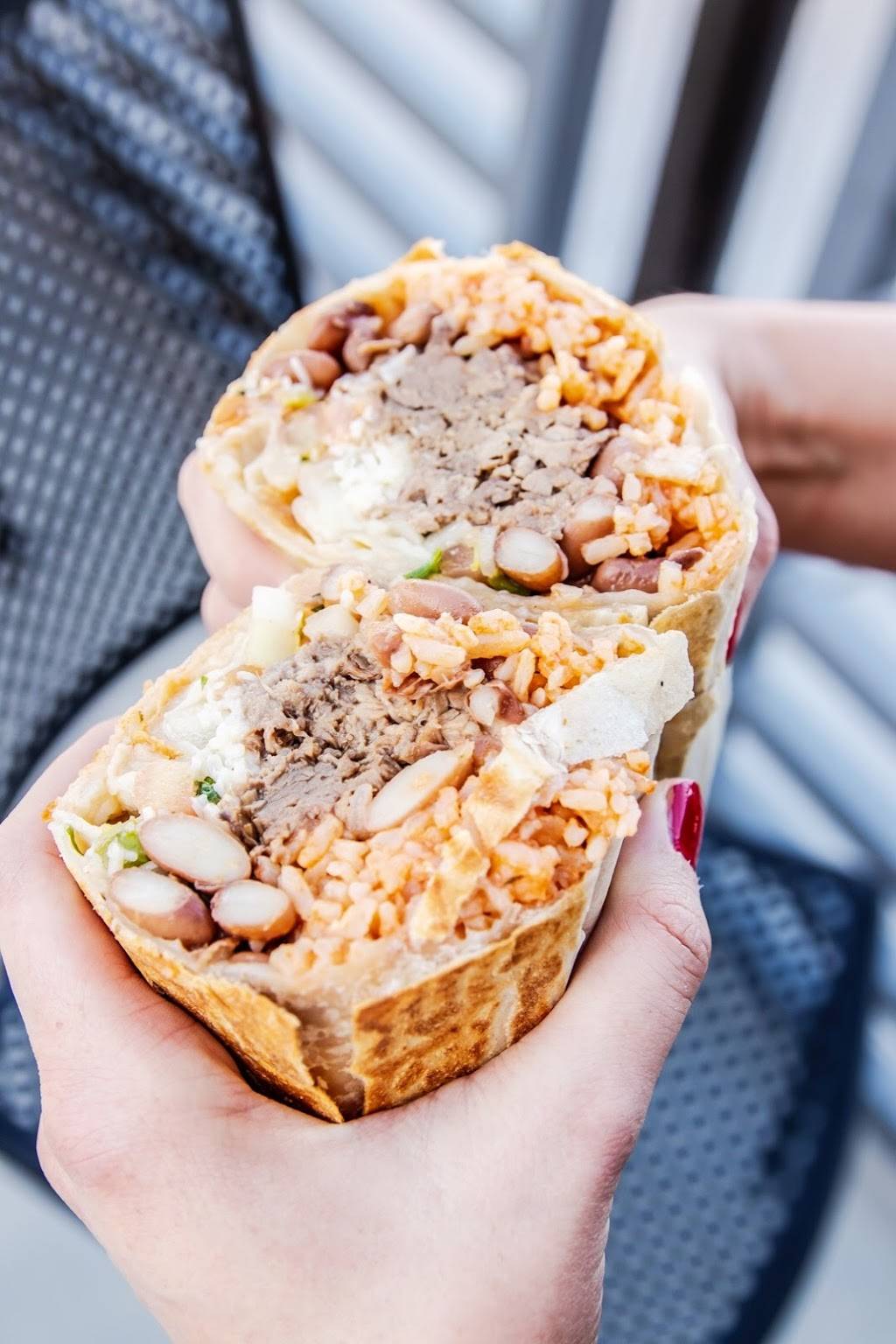 Mesas Mexican Grill | restaurant | 5523 Calloway Dr, Bakersfield, CA 93312, USA | 6616793222 OR +1 661-679-3222