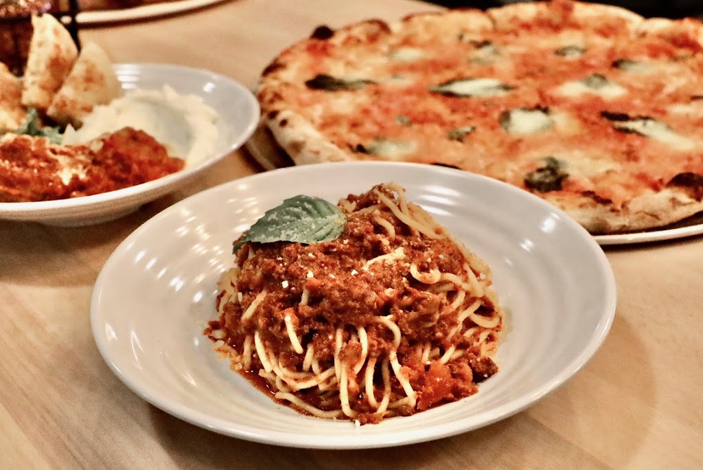 District 4 Pizza | restaurant | 2123 N Bellflower Blvd, Long Beach, CA 90815, USA | 5625889035 OR +1 562-588-9035