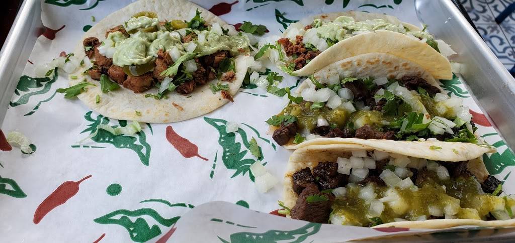 Uno Dos Tacos | restaurant | 123 Rushing Rd W, Denham Springs, LA 70726, USA | 2255237175 OR +1 225-523-7175