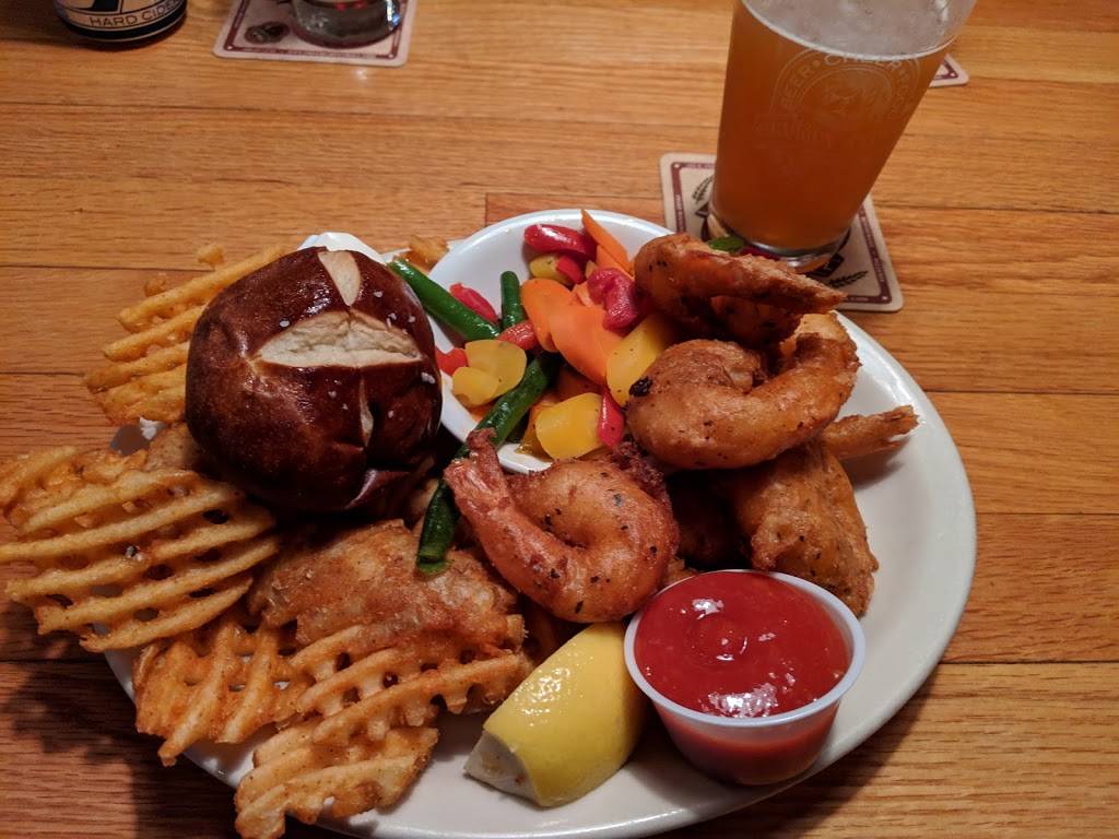 Grumpy Troll Brew Pub | restaurant | 105 S 2nd St, Mt Horeb, WI 53572, USA | 6084372739 OR +1 608-437-2739