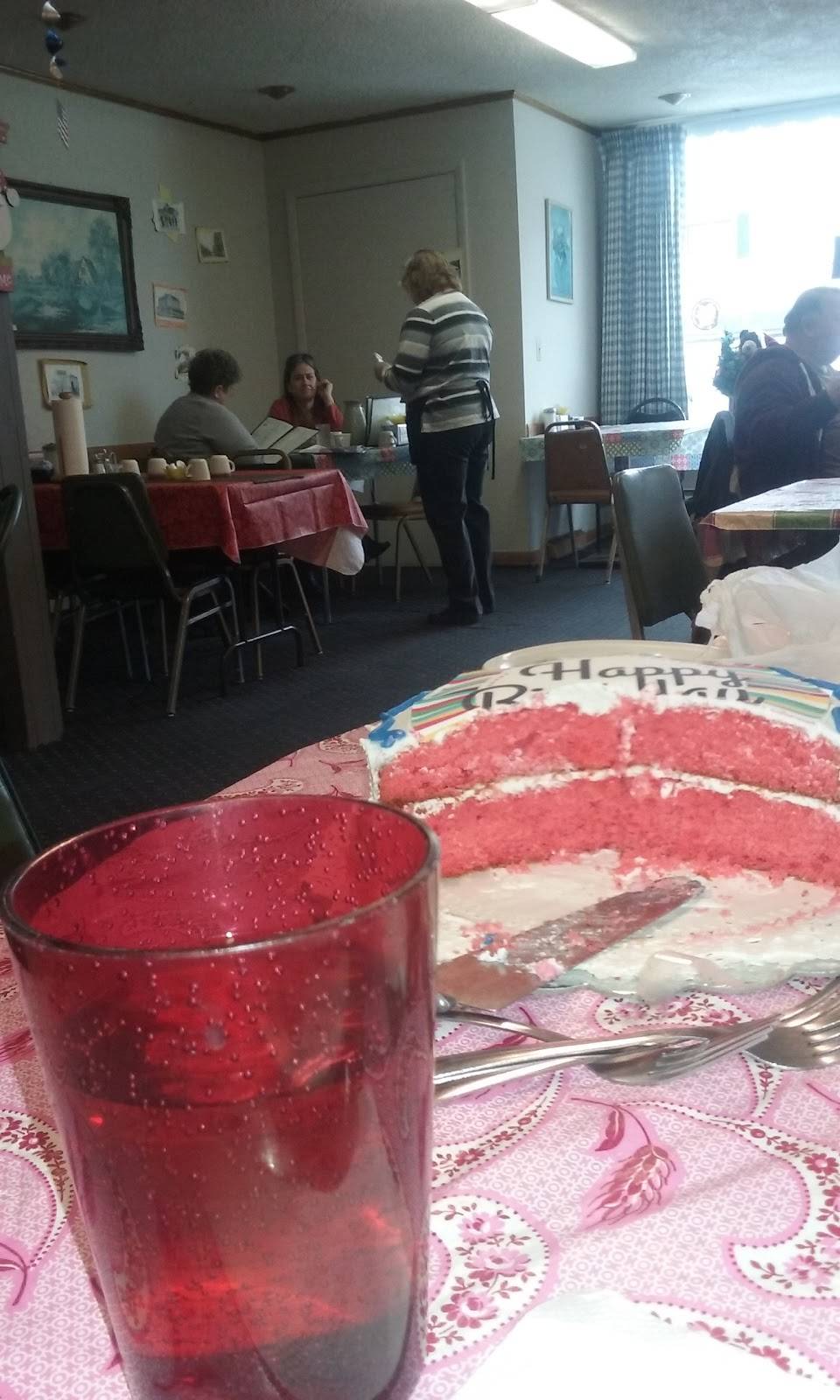 East End Cafe | restaurant | 2209 E 5th St, Superior, WI 54880, USA | 7153983461 OR +1 715-398-3461